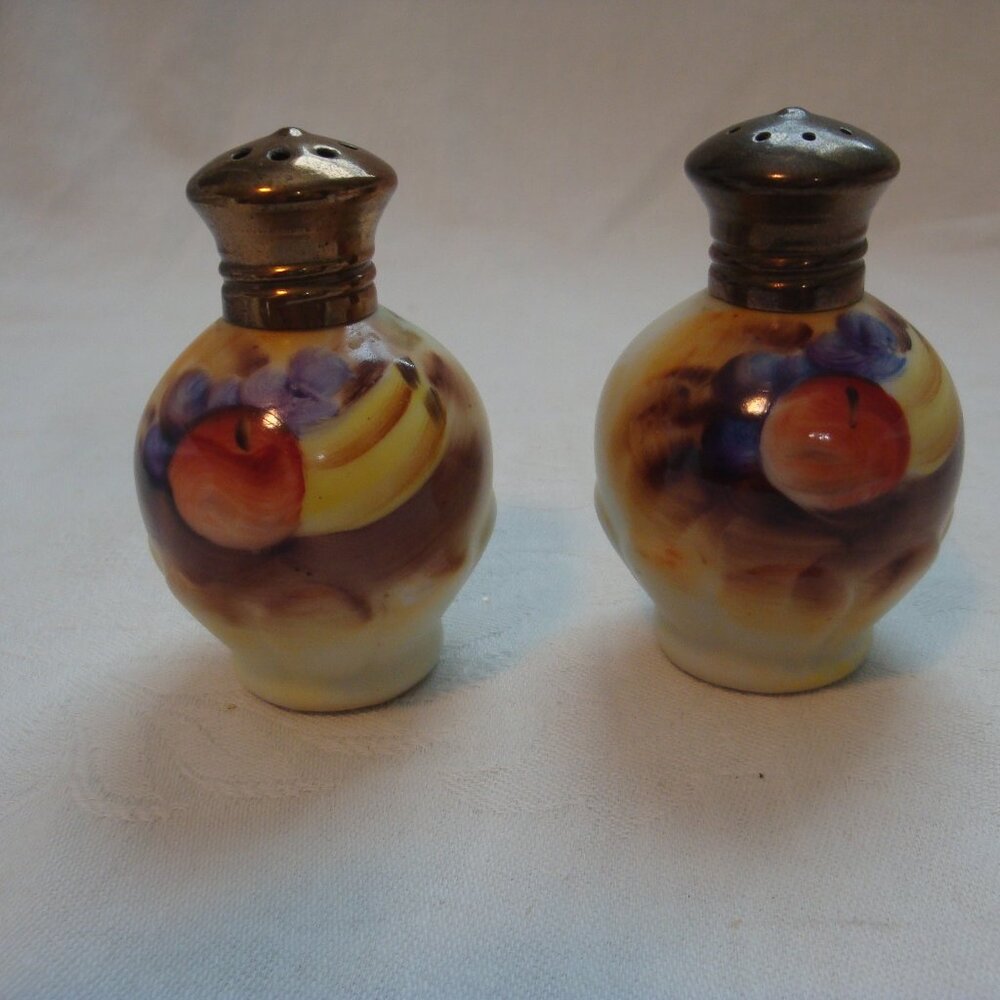 Salt & Pepper Mini Set Enesco Japan Hand Painted Fruit EUC